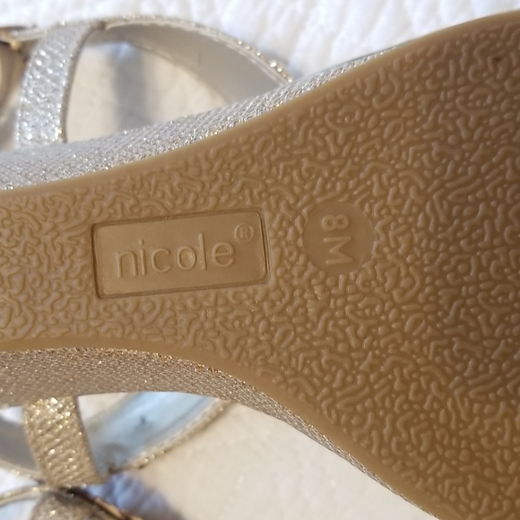 Gold sandals - Picture 5 of 6